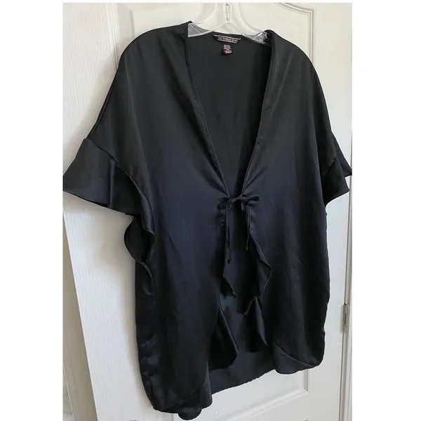 Victorias Secret Black Satin Love Graphic Kimono Robe‎ Ruffle Sleeve One Size - Image 9