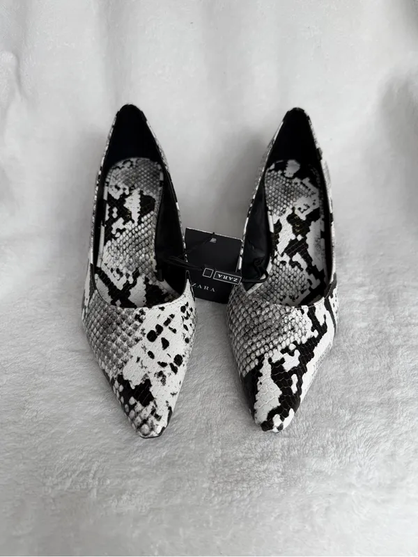 Zara women shoes 36/US 7.5 Snake Print Block Heels Pumps New No Box - Image 2