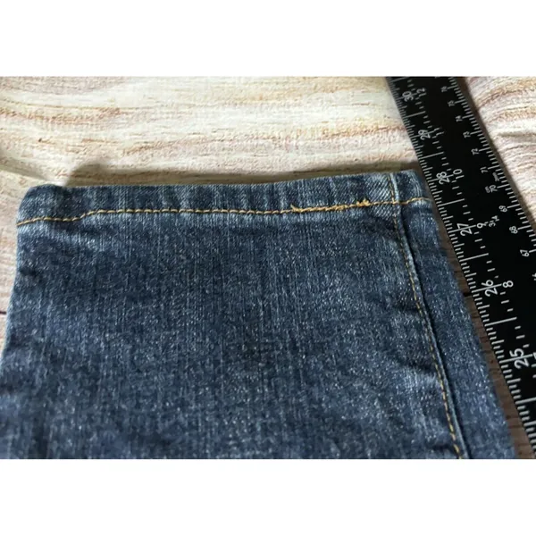Levi’s Mid Rise Skinny Jeans Women's Size 8M Medium Wash Blue Great Condition‎ - Image 10