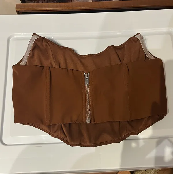 White Fox Crop Corset Boutique Top - Image 3