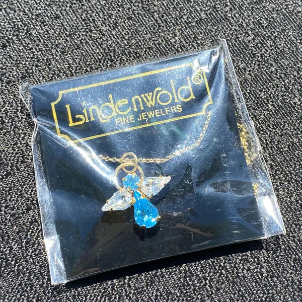 🩵 Vintage 1990s Lindenwold 14K Gold Electroplated Angel Aqua Rhinestone Crystal Necklace 🩵 - Image 5