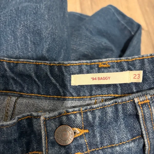 Levis 94 Baggy cotton‎ cinch Jeans Womens Blue Denim Cargo Pockets Size 23 - Image 6