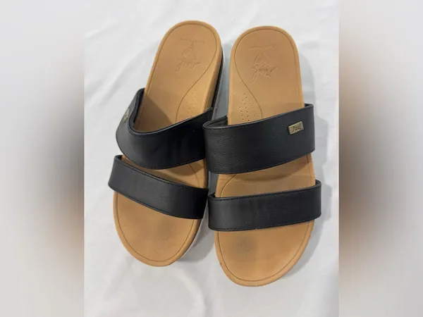 Reef Women's Cushion Banded Horizon Hi Sandal - Black Sz 8 Women's‎ - Image 3
