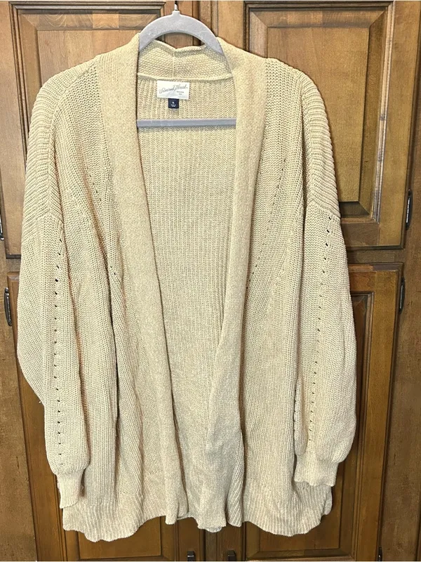 Universal Threads 🌸 Tan Ivory Heather
Medium Knit Open Front Slouchy Side Seam Poc - Image 5