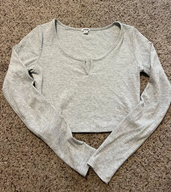 Garage Notch Kylie Tee - Image 4
