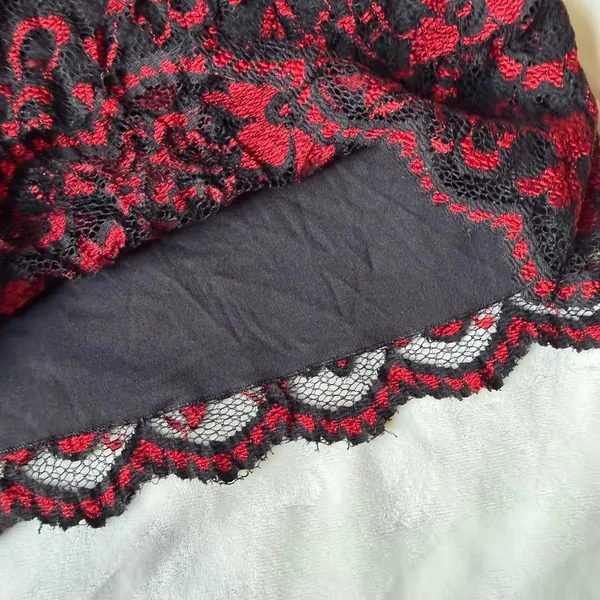 vintage y2k whimsygoth witchy fairycore black & red lace tank top size small - Image 5
