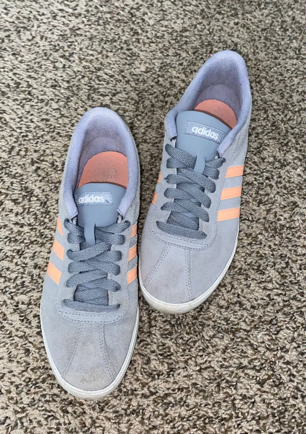 Adidas Women Sneakers - Image 4