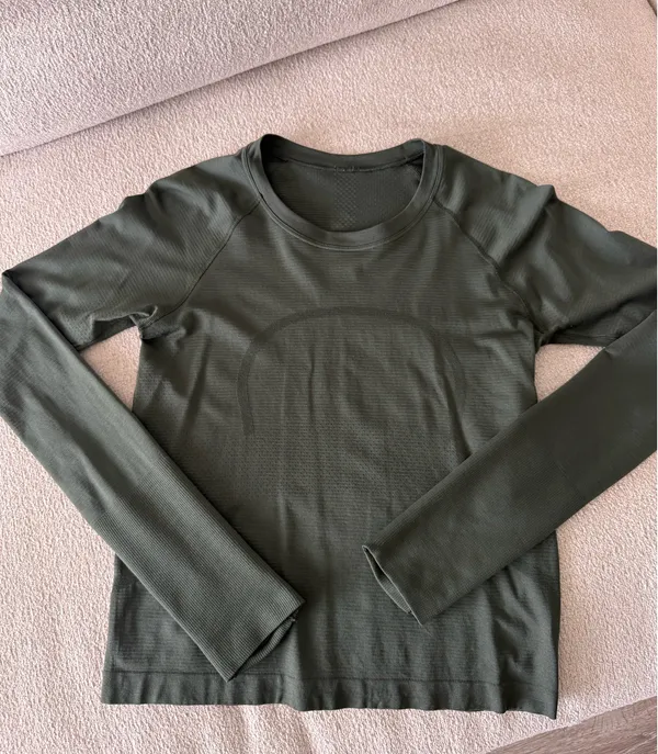 Lululemon Swiftly Tech Long Sleeve 2.0 Race Length - Image 6
