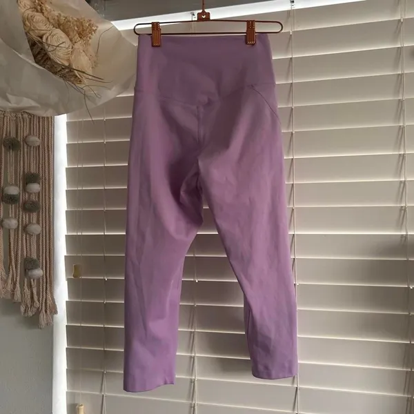 Girlfriend Collective lavender activewear high rise capri leggings XS - Image 4