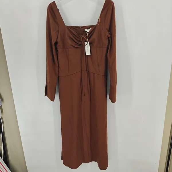 MOON RIVER Women's Long Sleeve Open Back Midi Dress. Size‎ M. NWT - Image 2