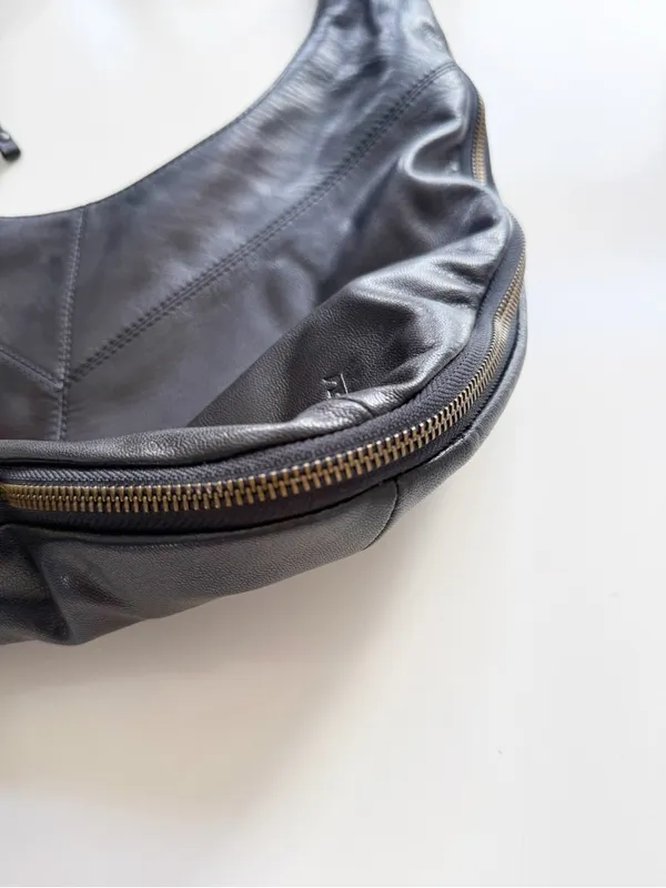 Frye Gina Black Leather Hobo Bag - Image 5