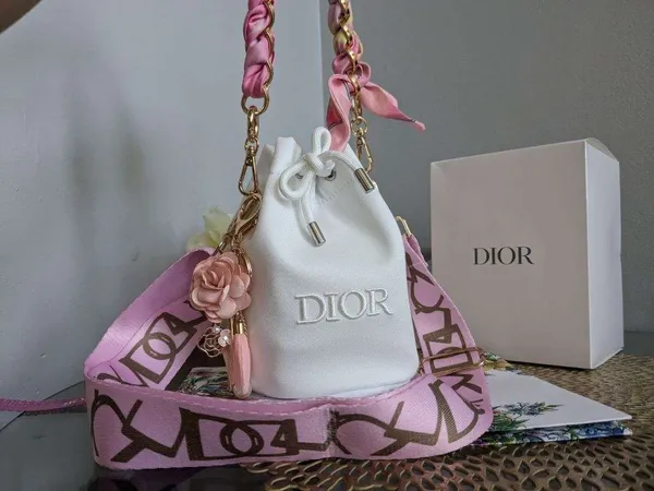 Dior Beauty Pouch - Image 11