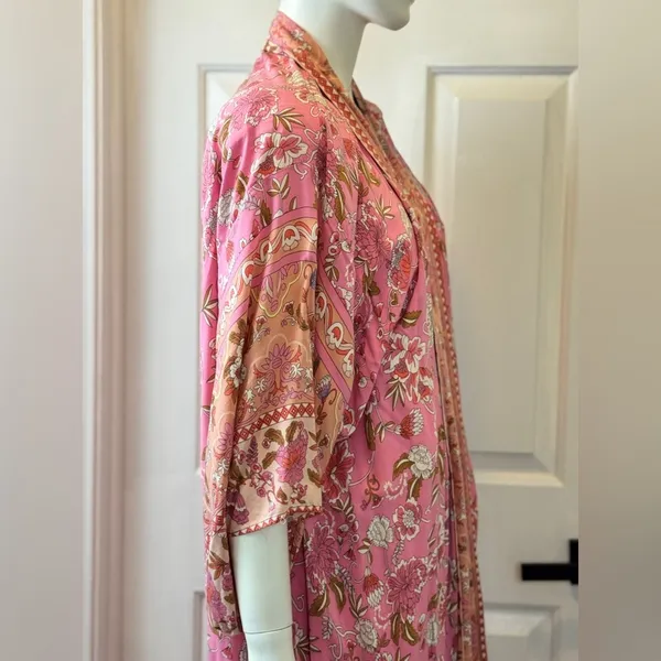 R. Vivimos Floral Pink Kimono Robe Size XL. F47 - Image 5