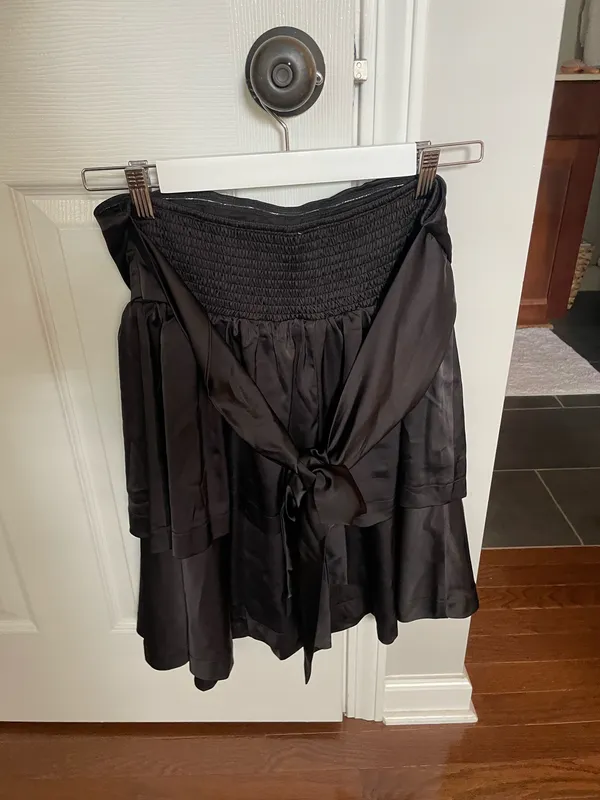 Le lis Black strapless dress - Image 2