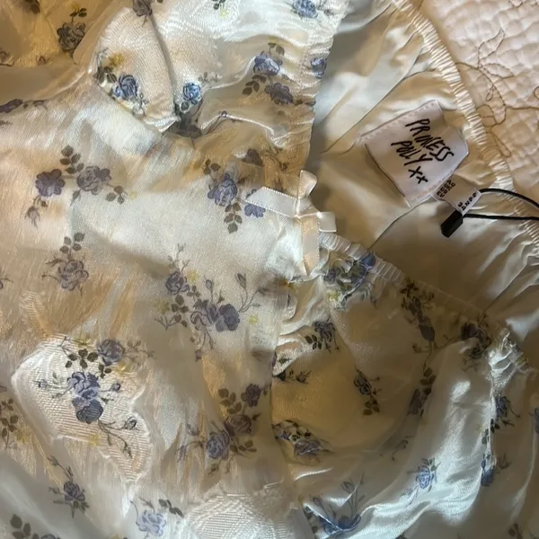 Princess Polly FLORAL DRESS - Image 4