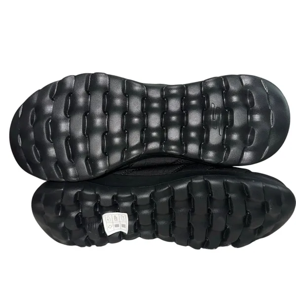 Skechers NWT Black faux fur Furred Snow Boots Women's size 8 On-The-Go Joy - Image 6