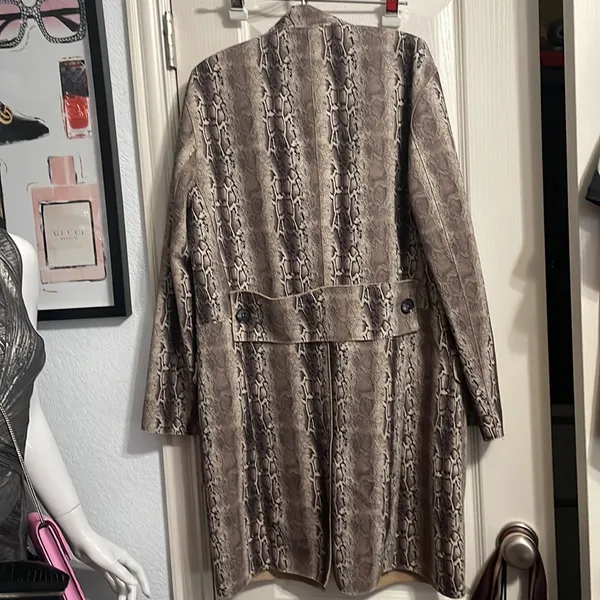 Blank NYC Snake Charmer Vegan Suede Jacket Duster Animal Print Boho Western - Image 8