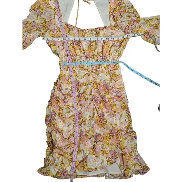 ASTR the label smocked ruched floral Small - Image 7