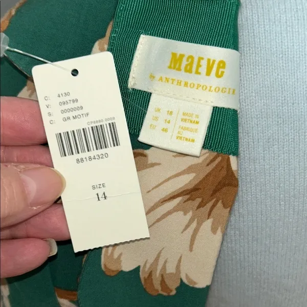 Maeve By Anthropologie Green and Tan Floral Tunic - Image 11