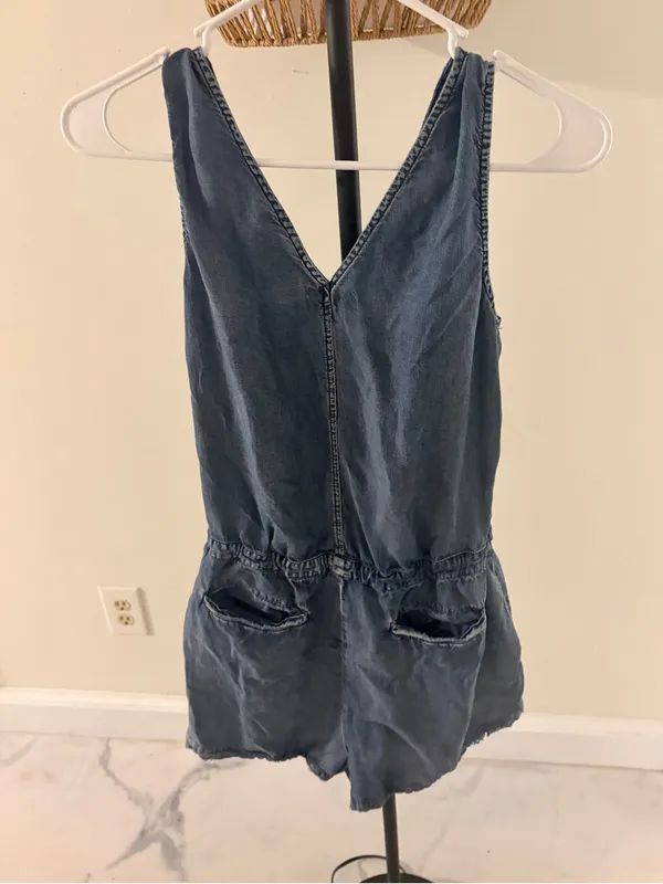 Pink Lily Denim Romper in Faded Blue - Image 4