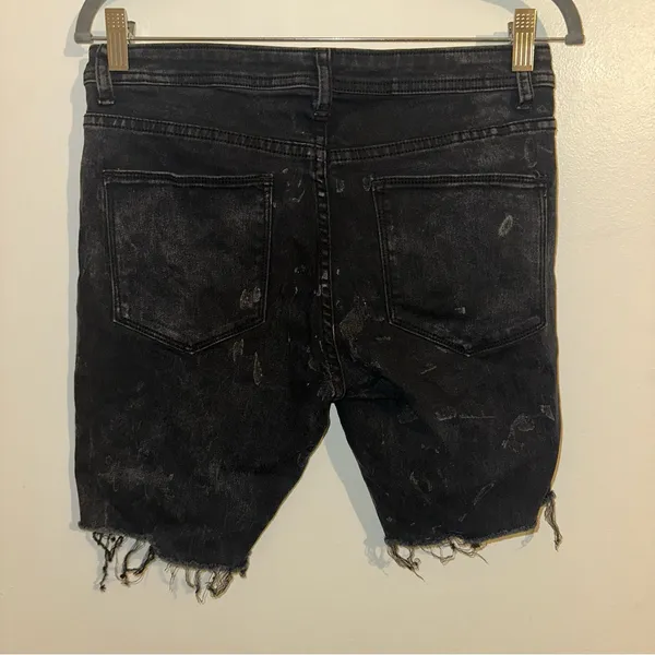 Bongo Black/Gray-washed Distressed Denim Shorts super soft skinny size 11 - Image 8