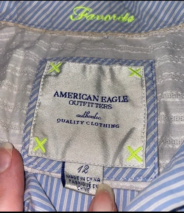 American Eagle Button up - Image 4