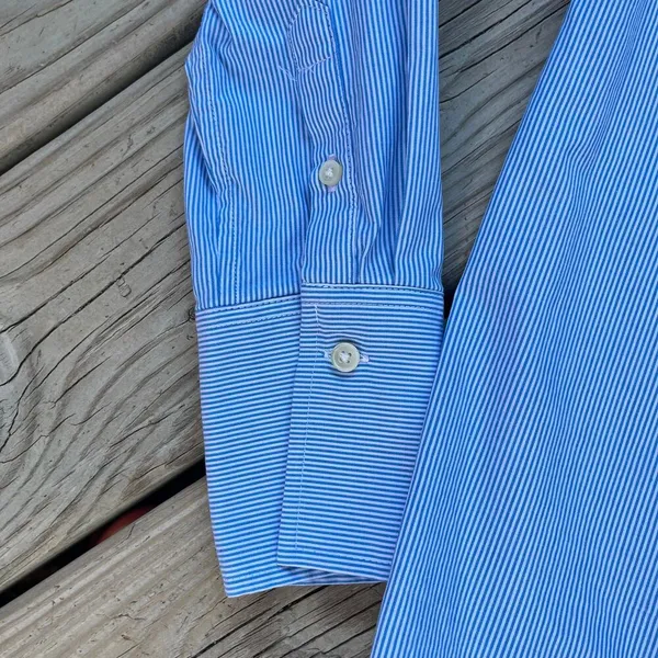 Banana Republic Women's Blue & White Striped Riley Shirt Size 0 - Image 3