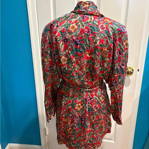 Fantasies by Morgan Taylor vintage silk floral short robe red sz S - Image 2