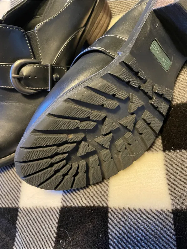Eastland Black Leather Slip-On Mules with Buckle Detail - Image 6