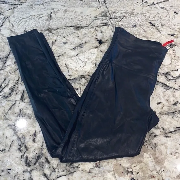 Spanx Faux‎ Leather Leggings in Size Large - Image 3
