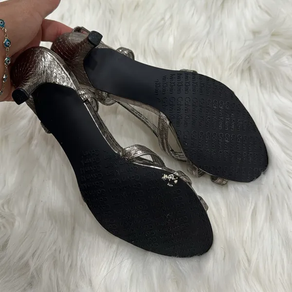 ✨Calvin Klein Silver shoes - Image 6