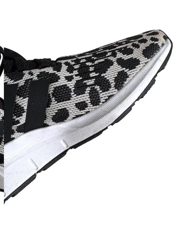 EUC Adidas Swift Run 1.0 Sneakers Beige Black Animal Print Size 8 - Image 5