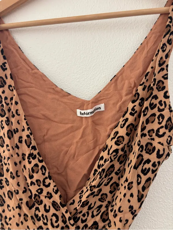 Reformation leopard print wrap mini - Image 4
