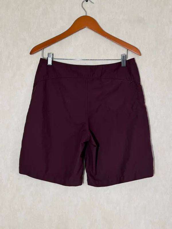 Patagonia Duway Shorts 9” Lightweight in Burgundy 8 - Image 4