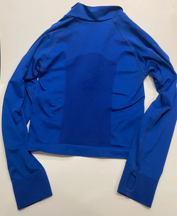 PINK Victoria's Secret Long Sleeve top m\l - Image 2