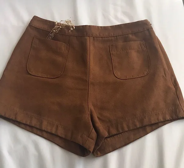 Hollister Brown Suede High-Rise Shorts - Image 3