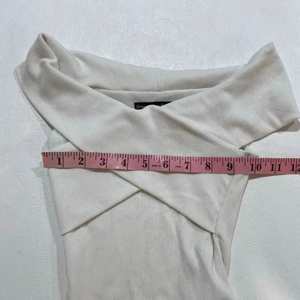 Abercrombie & Fitch White Ribbed Off Shoulder Bodysuit XS - Image 5