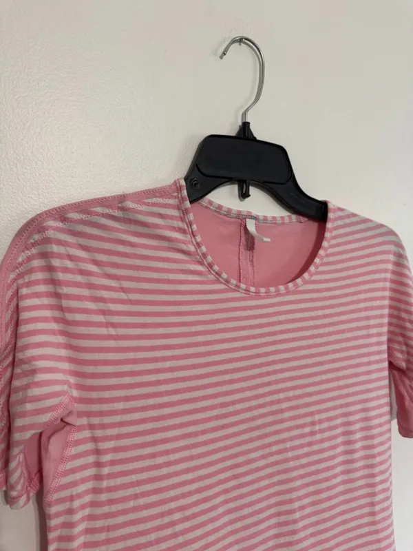 Lululemon Devotion Short Sleeve Tee
Classic Stripe White Pink Shell / Pink Shell - Image 6