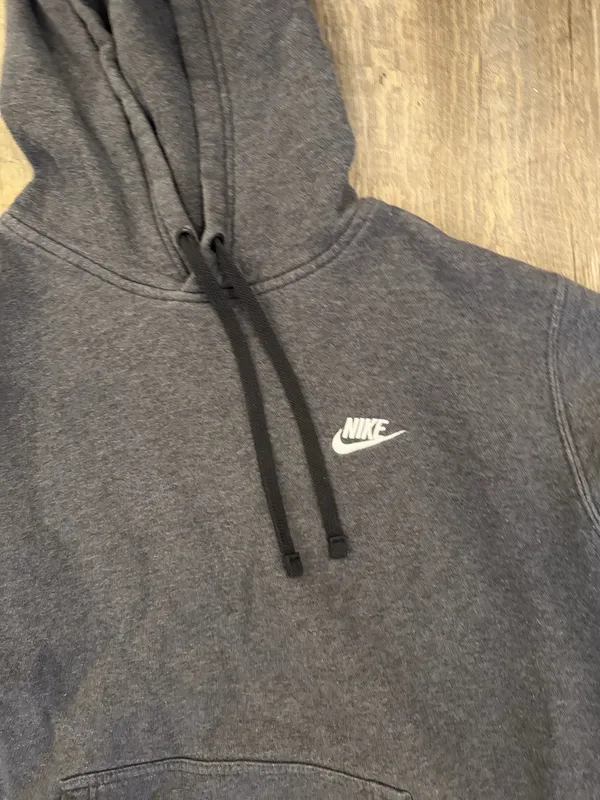 Nike Crewneck Sweatshirt - Image 2