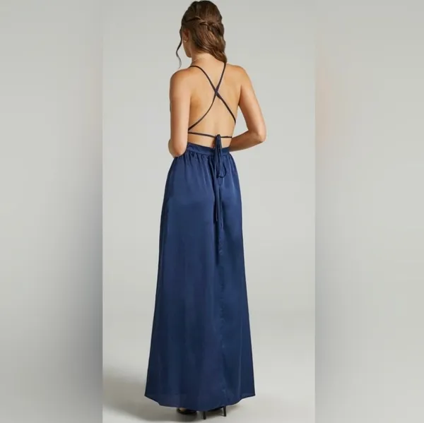 Showpo Navy Inspired Tribe Plunge Neckline Maxi Lace Open Leg‎ Dress Size US 6 - Image 5