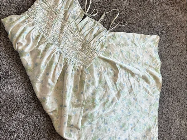 Astr Light Green Floral Smocked Midi Dress - Image 3