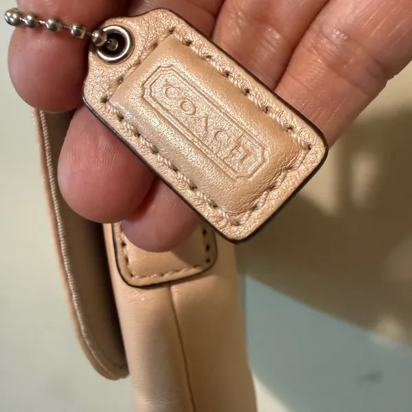 COACH Soho Shell Pearlescent Leather Flap Small Crossbody Purse Bag - Image 4