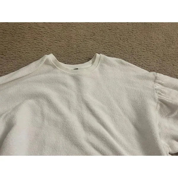Free people bell sleeve top sweater like white size medium oversized - Image 3