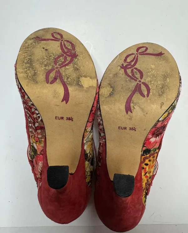 Poetic Licence Feminine Encounters Red Heels Size 7.5M - Image 7