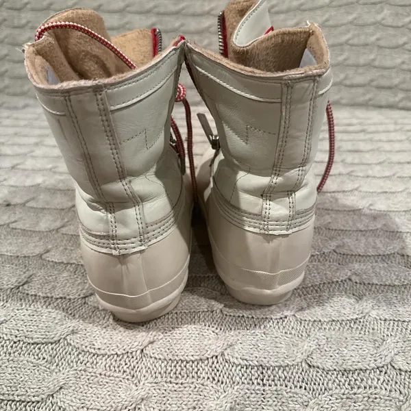 Hunter Women's Cream and White Boots Size 9 - Image 6