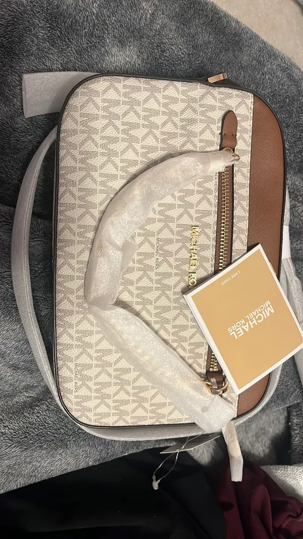 Michael Kors Purse - Image 6