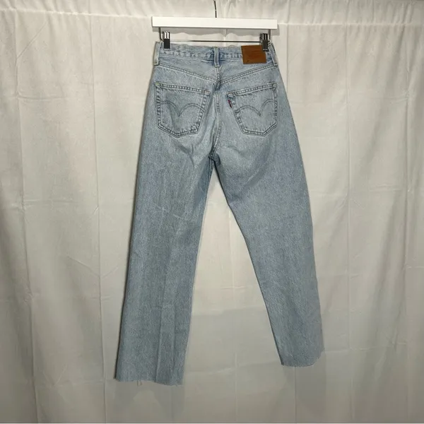 Levi’s Premium Light Wash 501 Straight Leg‎ Denim Blue Jeans Size 25 - Image 2