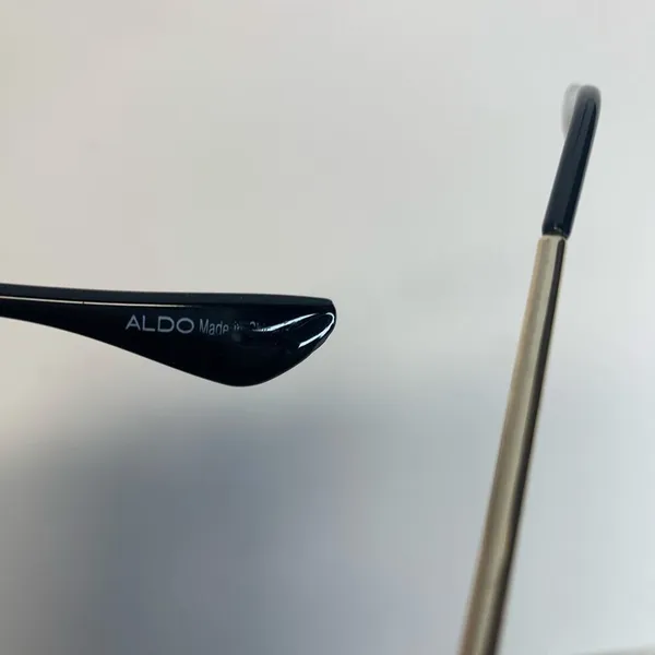 Aldo Brand Black Casual Glam Sunglasses Gold Metal - Image 2