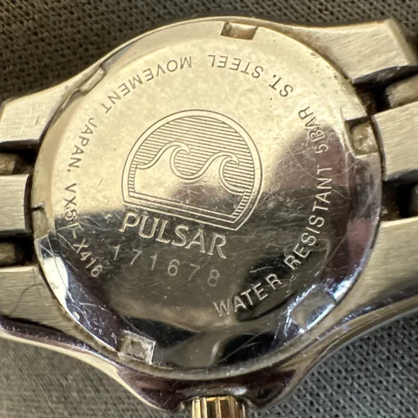 Pulsar Women VX51-X416 Pave Diamond Accent 2 Tone Quartz 27mm Watch Water Resist - Image 3