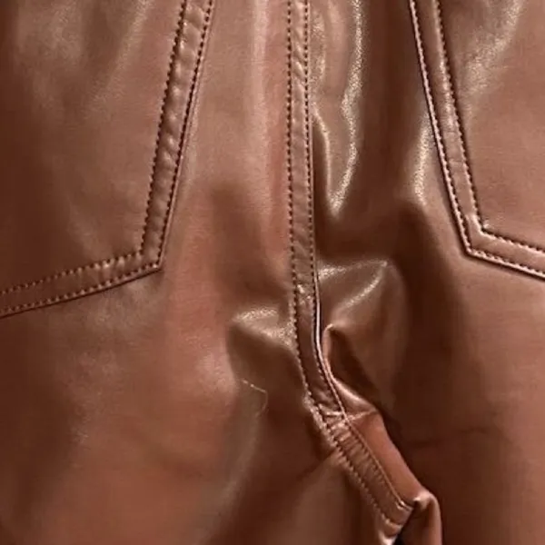 Abercrombie & Fitch Curve Love Vegan Leather 90s Relaxed size 8 Pants 29” waist‎ - Image 13